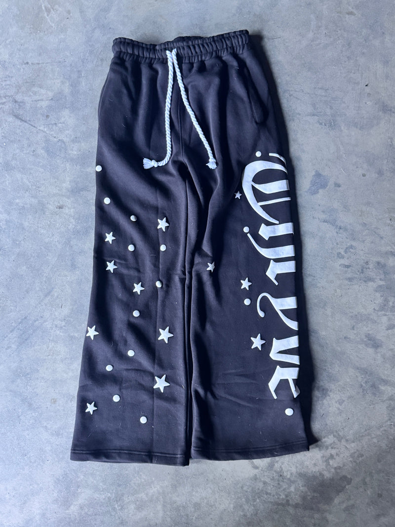 𝚂𝚠𝚎𝚊𝚝𝚙𝚊𝚗𝚝𝚜